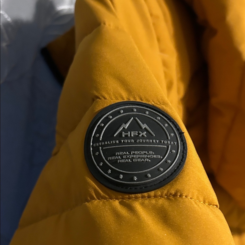 Women's Mustard and Navy Quilted Jacket - Picture 4 of 5
